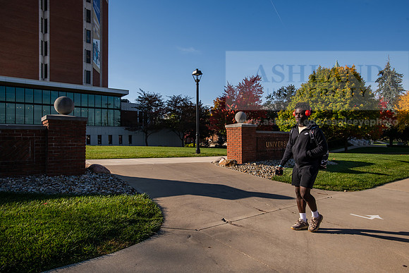 FallCampusLife1024AWB_5193