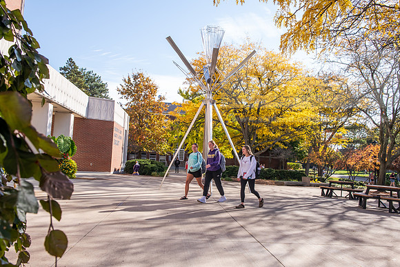 FallCampusLife1024AWB_5301