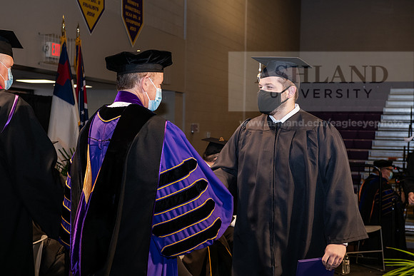 047BachelorArtsWiGrad1221ALW_6866