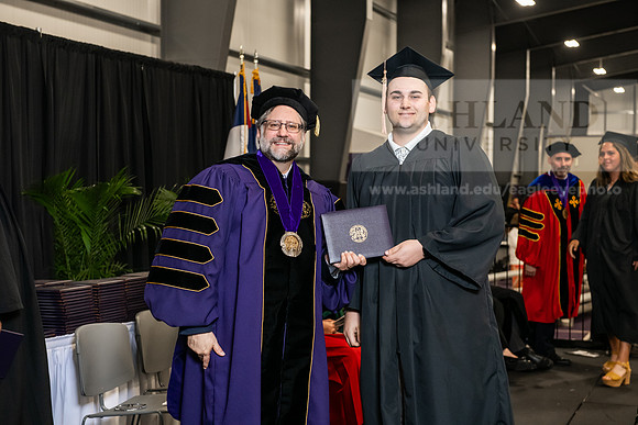 105SPGradBachelorScienceBusinessAdmin0525AWB_4264