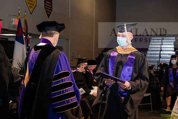 123MasterBusinessWiGrad1221ALW_6767