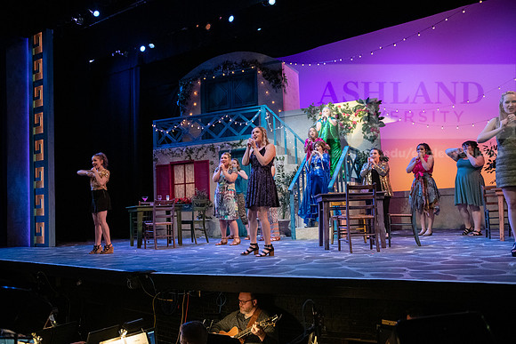 TheatreMammaMia0220ALW_2293
