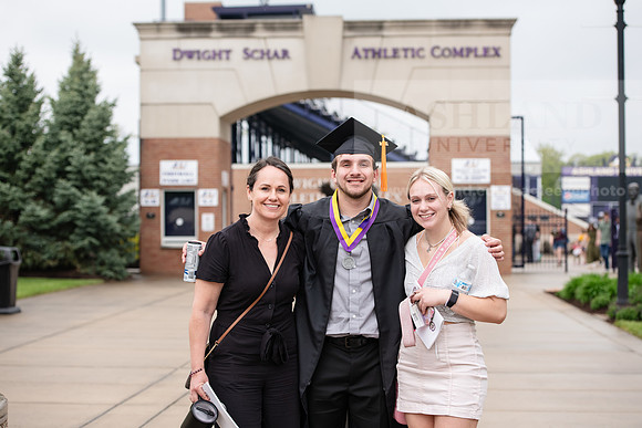 076SpGradPostCeremony0524AWB_0178
