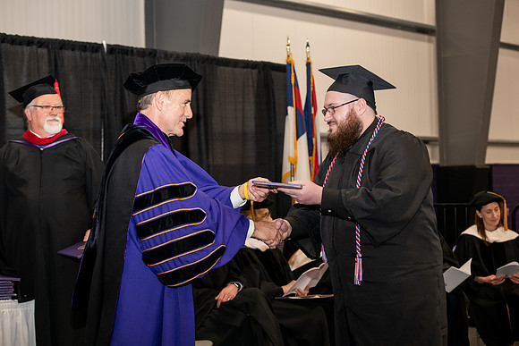 084SPGraduates0522ALW_1502
