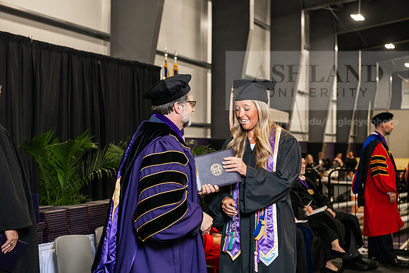 135SPGradBachelorScienceBusinessAdmin0525AWB_4289
