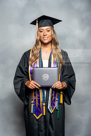 078SpGradBachelorSciBusAdmin0525AU-Graduation-2025-Andrew-1030