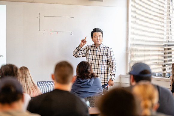 YongJuLeeMathStatistics0924AWB_5978