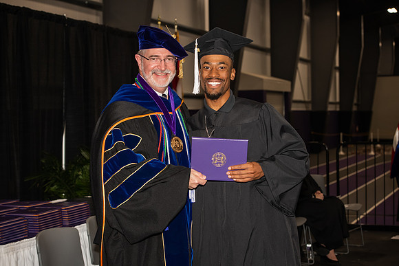 042WIGraduates1222ALW_0751