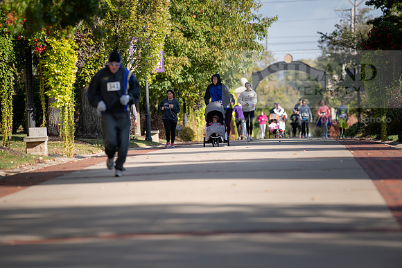Homecoming5kFunRunWalk1019ALW_4397
