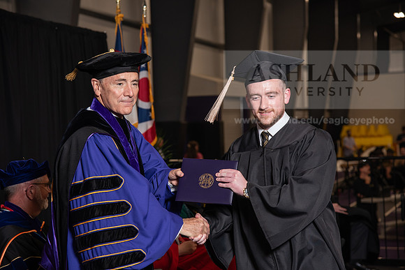 215SpGradBachelorScienceBusiness0524TR_DSC_5465