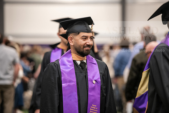 086SpGradProcessional0525AWB_2366