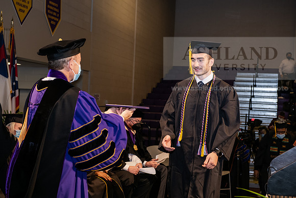 020BachelorScienceWiGrad1221ALW_6906