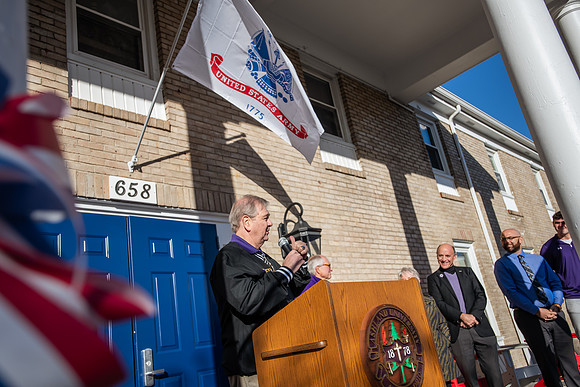 HomecomingUSAHouseRibbonCeremony1023AWB_6172