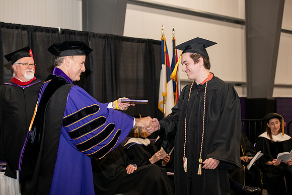 169SPGraduates0522ALW_1559
