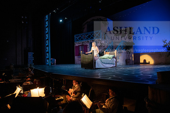 TheatreMammaMia0220ALW_2460
