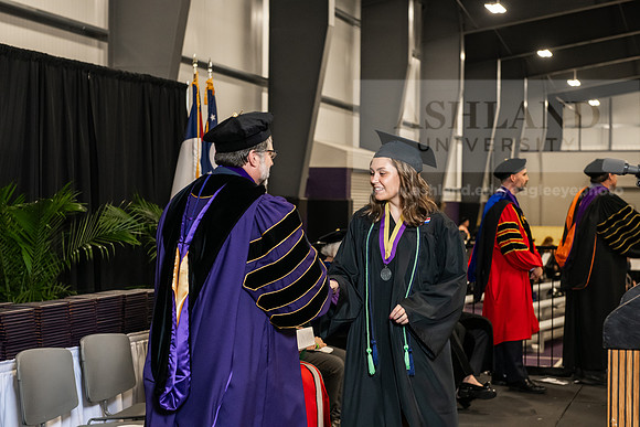 006SPGradBachelorScienceBusinessAdmin0525AWB_4181