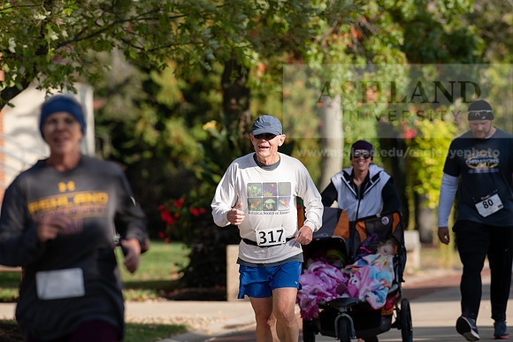 Homecoming5kFunRunWalk1019ALW_4428