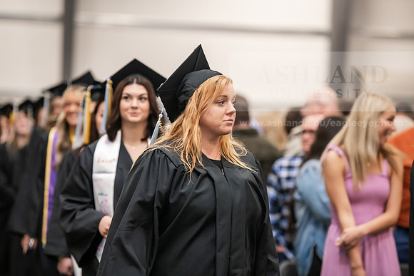 334SpGradProcessional0525AWB_2550
