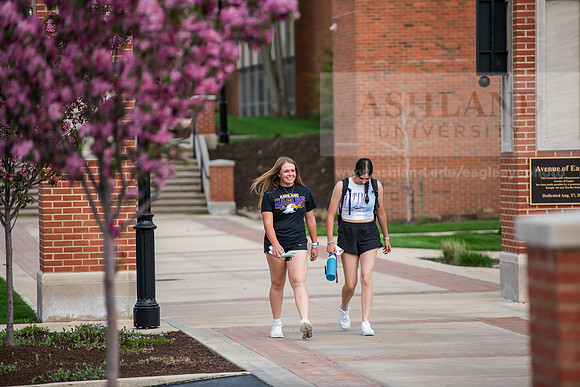 130SpringCampusLife0425AWB_0150