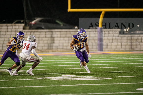 AUvIUPFootball0924AWB_4089
