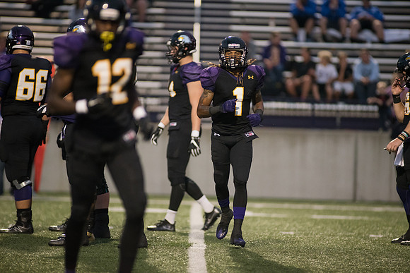 Ashland University vs Findlay Football