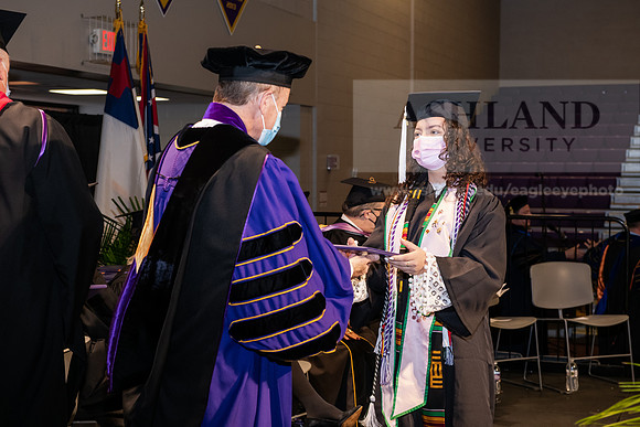 071BachelorArtsWiGrad1221ALW_6883