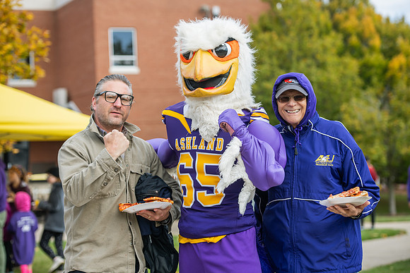 HomecomingPizzaX31023AWB_6763