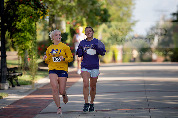 Homecoming5kFunRunWalk1019ALW_4178