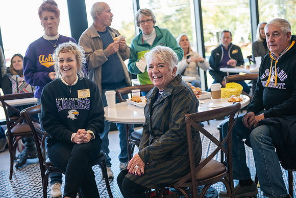 HomecomingLyceumCoffee1023AWB_6637