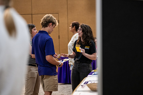 SummerOrientationNo2_0625AWB_1221