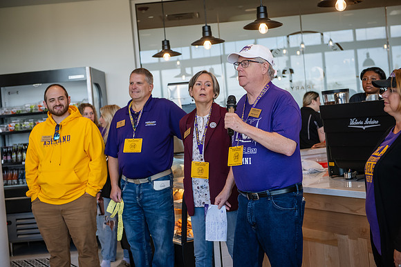 HomecomingLyceumCoffee1023AWB_6648