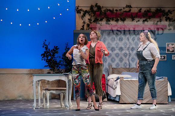 TheatreMammaMia0220ALW_2055