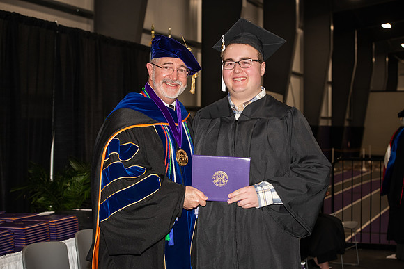 004WIGraduates1222ALW_0723