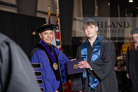 077SpGradBachelorScienceBusiness0524TR_DSC_5404