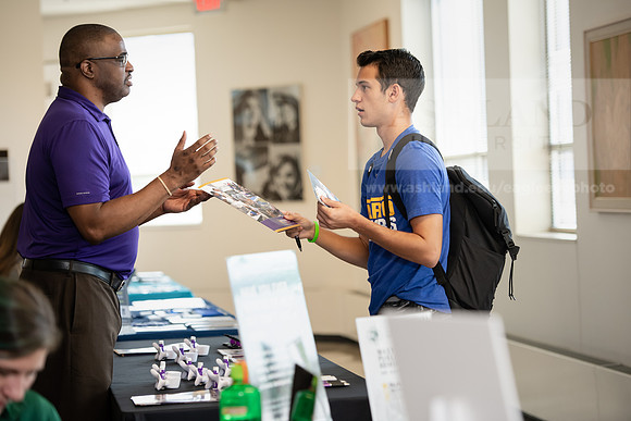CareerGradFair0919ALW_7650