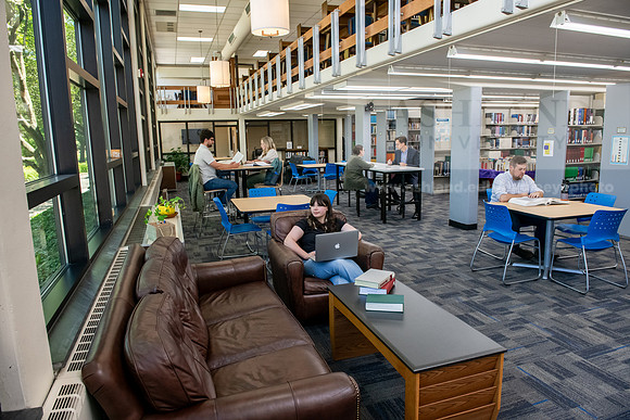 SeminaryLibrary0524AWB_0557