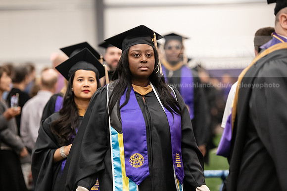 058SpGradProcessional0524AWB_8506