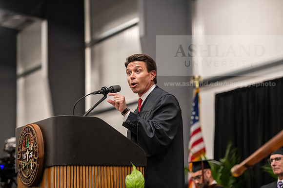 359SpGradCeremony0525AWB_2896