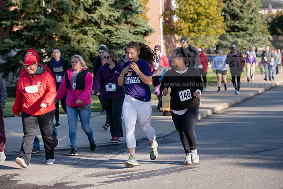 Homecoming5kFunRunWalk1019ALW_4070