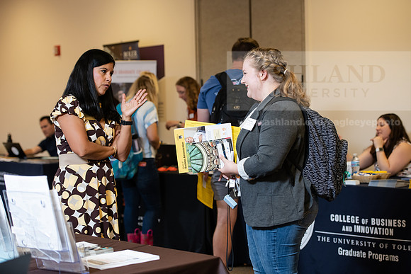CareerGradFair0919ALW_7577