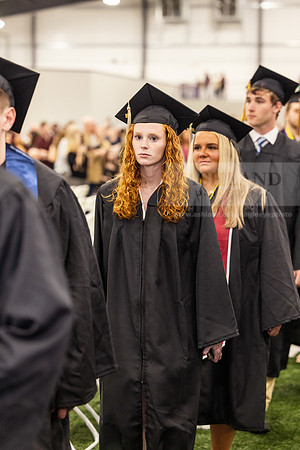 305SpGradProcessional0524CCP10274