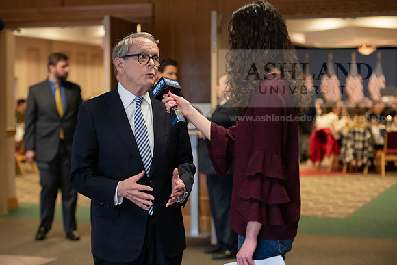 AsbrookGovMikeDeWine0120ALW_8617