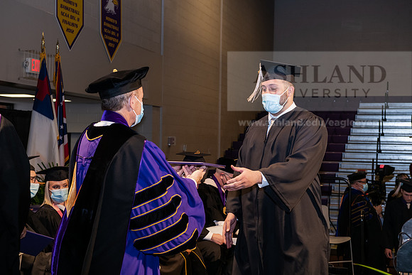 047BachelorBusinessWiGrad1221ALW_6992