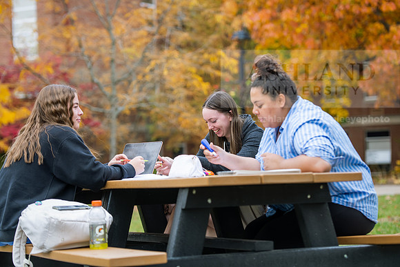 FallCampusLife1022ALW_1302