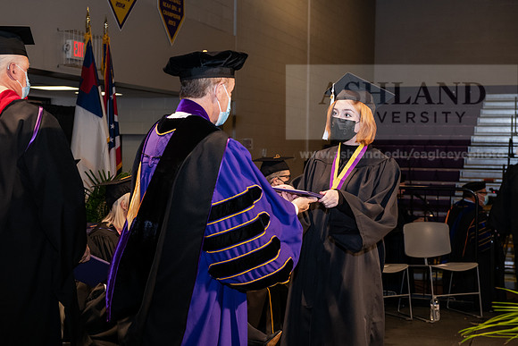 020BachelorArtsWiGrad1221ALW_6846