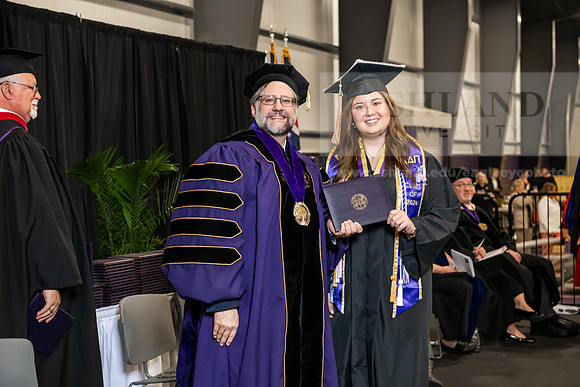 148SPGradBachelorScienceBusinessAdmin0525AWB_4300