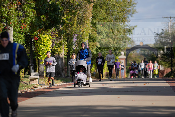 Homecoming5kFunRunWalk1019ALW_4401