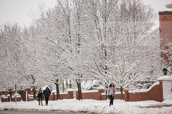 WinterCampusLife0123ALW_3614