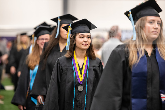 338SpGradProcessional0524AWB_8717