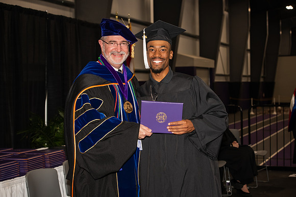 043WIGraduates1222ALW_0752